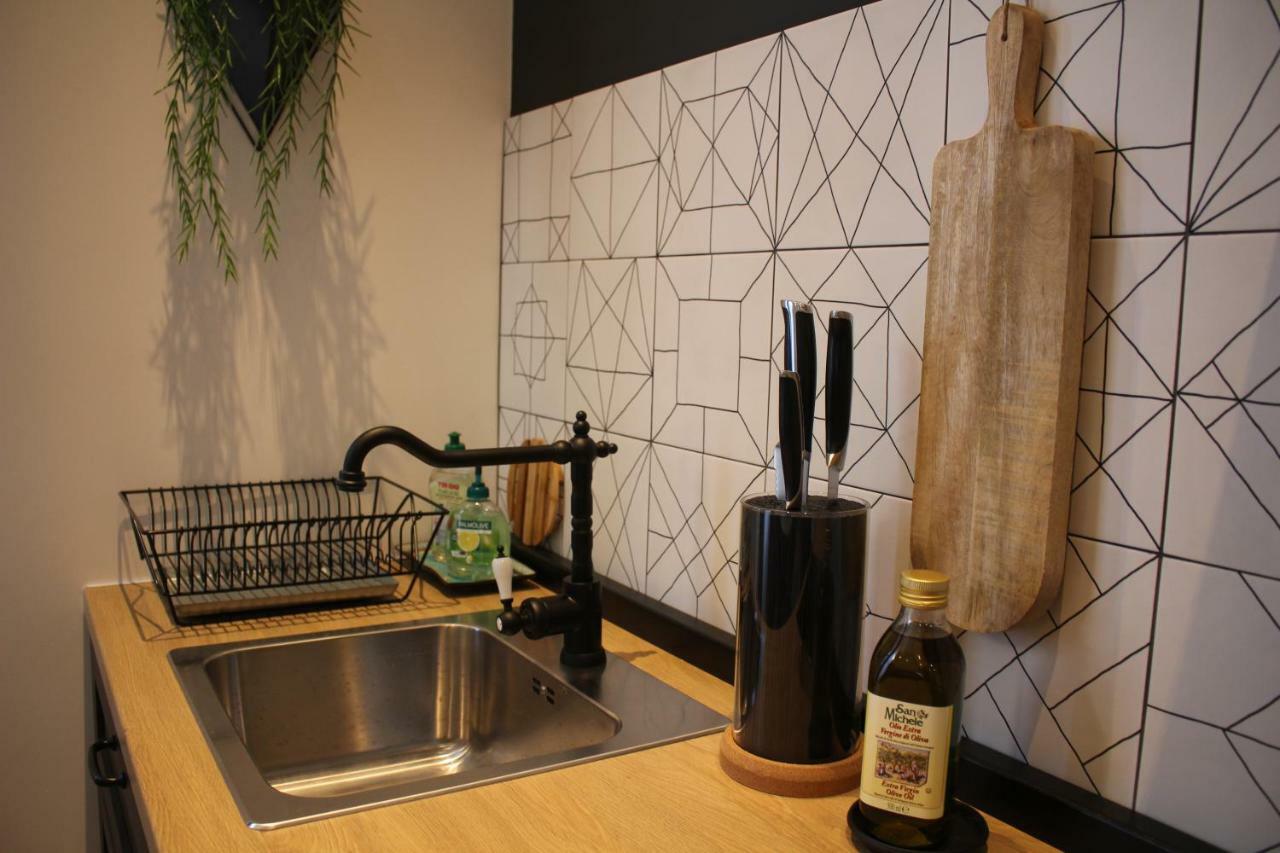 Simple & Elegant Apartment لييبايا المظهر الخارجي الصورة